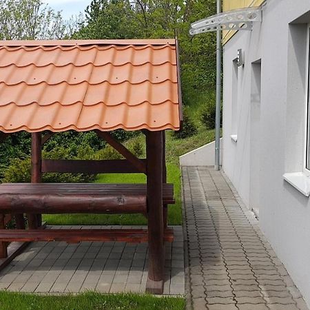 Nefelejcs Vendeghaz Hotel Балатонкенесе Екстериор снимка